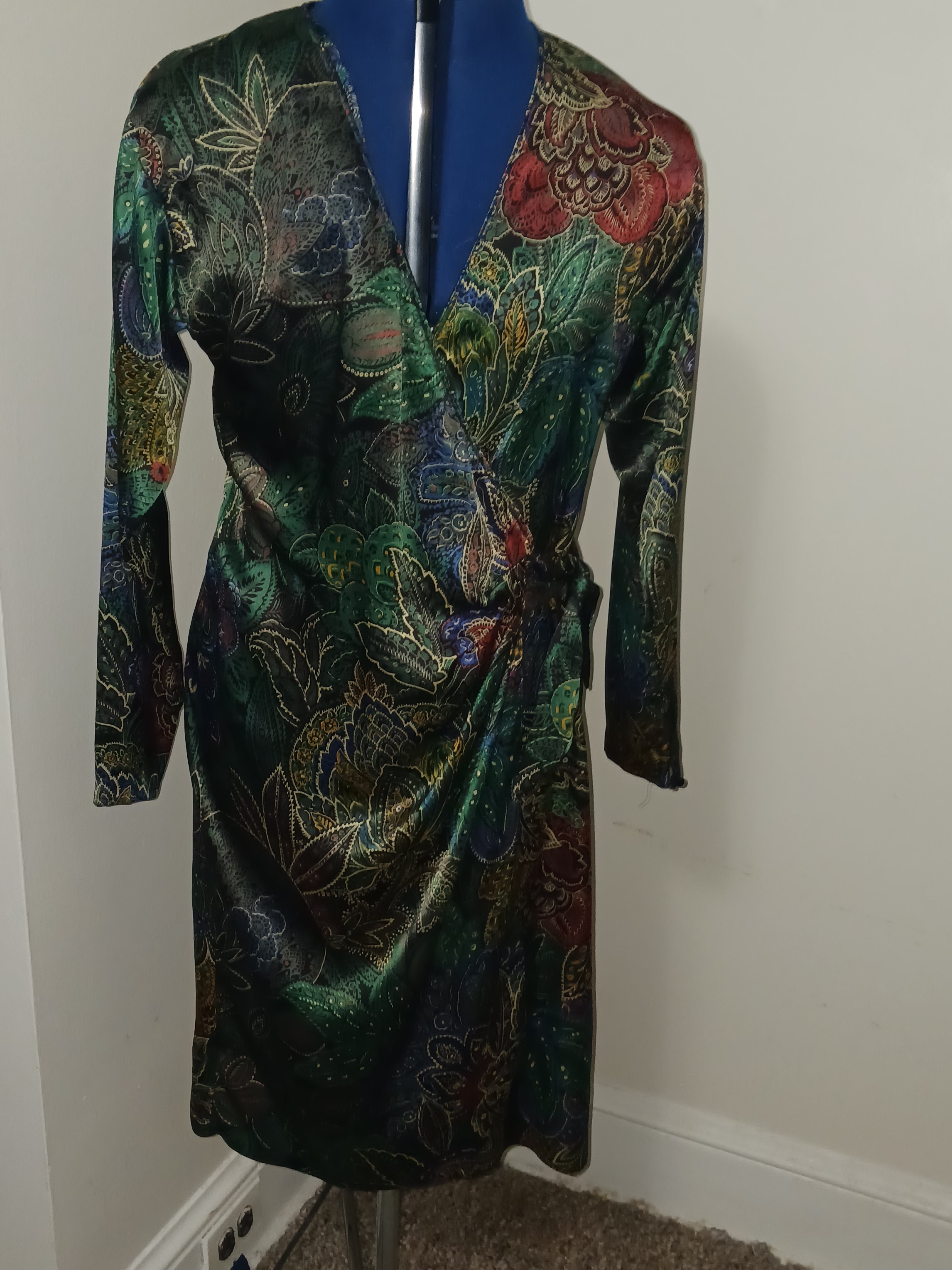 Wrap Dress In Emerald Multiprint Paisley Floral Silk Size 8 Usa